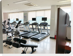 체력단련장 사진