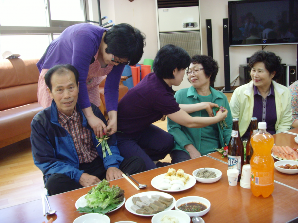 코아루1차 어르신 점심대접