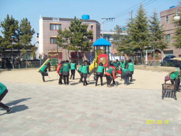110310 \'쾌적한 도시공원 가꾸기\' 관련 현판식 및 환경정비