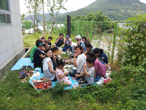 중산문화센터 가요댄스샘과 수강생의 소통 한마당(친목도모)~~~