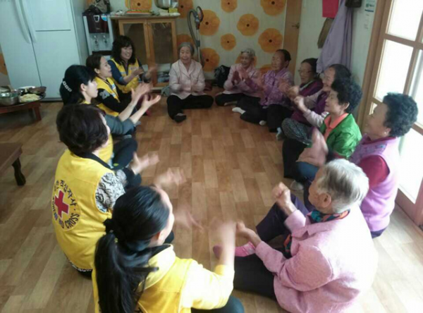 적십자봉사회 천곡경로당 사랑의 음식 나누기