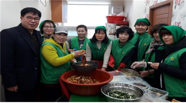새마을부녀회 사랑의 밑반찬 만들기
