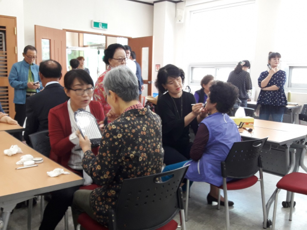 주민자치회 사랑의 장수사진 촬영