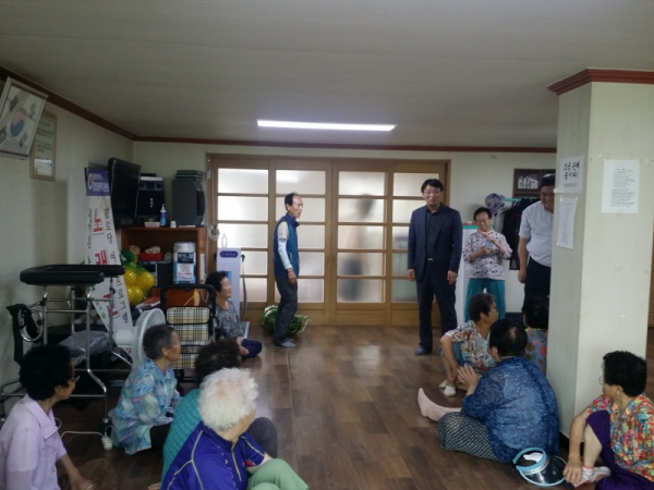 초복맞이 관내 경로당 수박 전달행사