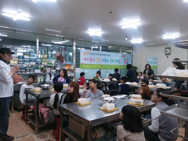 농소3동 지역사회보장협의체 \'행복베이킹체험\'행사