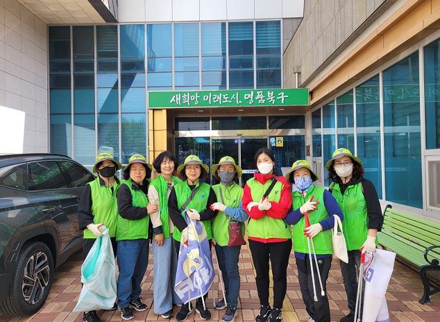 ('25. 4. 21.) 그린리더 염포삼거리 주민쉼터 환경정비 실시