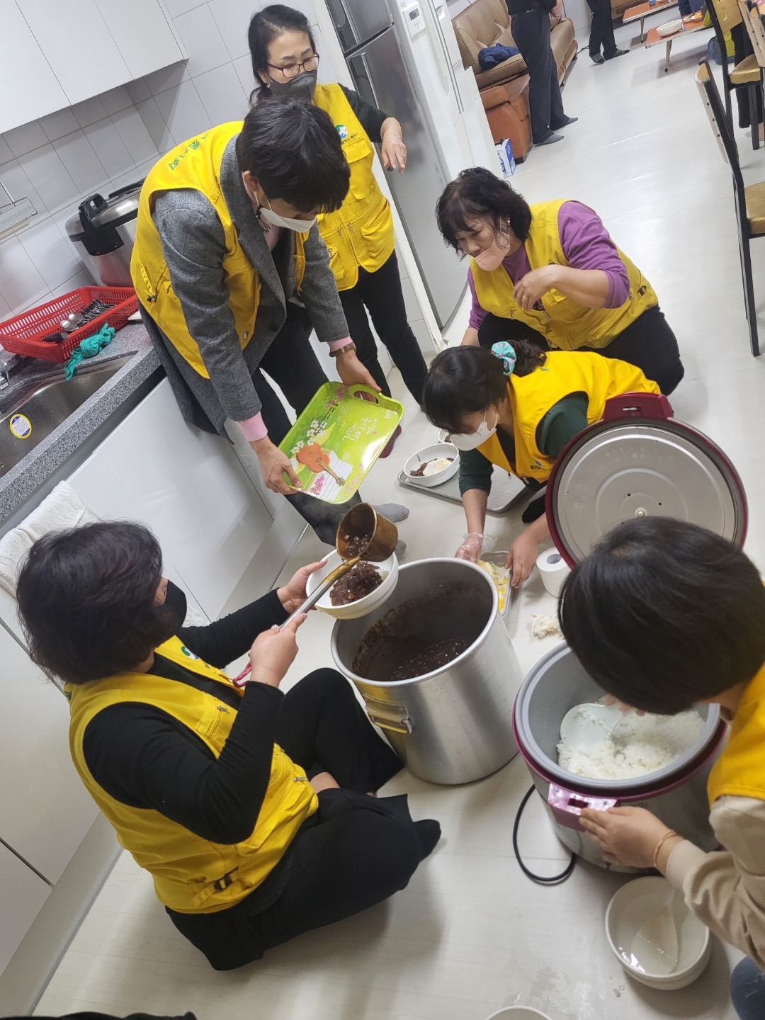(22.11.14.) 여성자원봉사회 상떼빌경로당 짜장 day